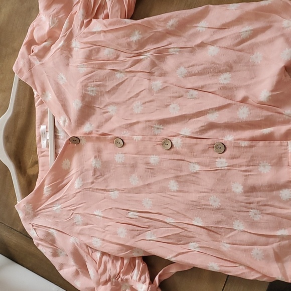 Pink dasiy Lauren Conrad top - Picture 5 of 8